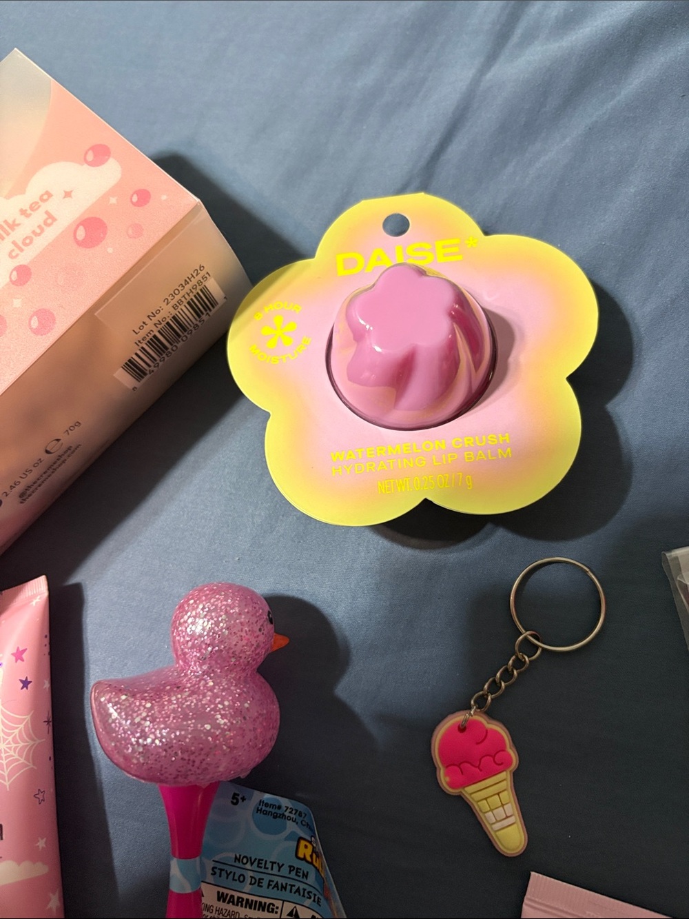 Pink Girls' Bath & Body Gift Set with Accessories, necklace, headband, lip balm, - Picture 4 of 16